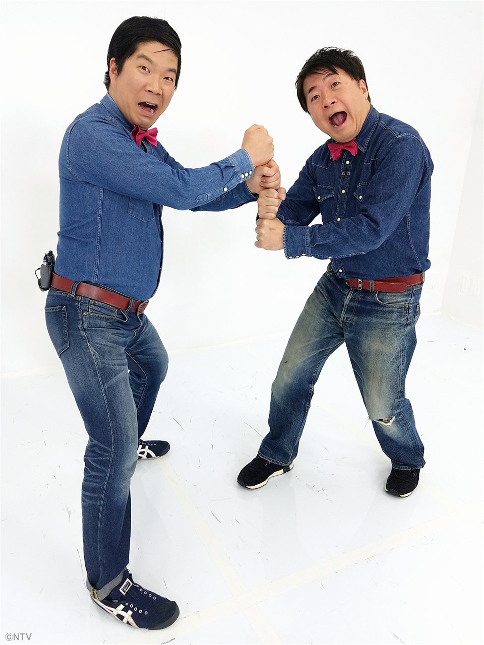 Zip 公式 爆笑を誘う２人のおっさんは いつだって全力投球 今回もおもしろ小ネタでおもわず吹き出しちゃいそう ちなみに写真のポーズは 大鍋でカレーを作っているところだって あさ6時50分ごろ キングオブひょうきん 全力じじぃ が爆笑