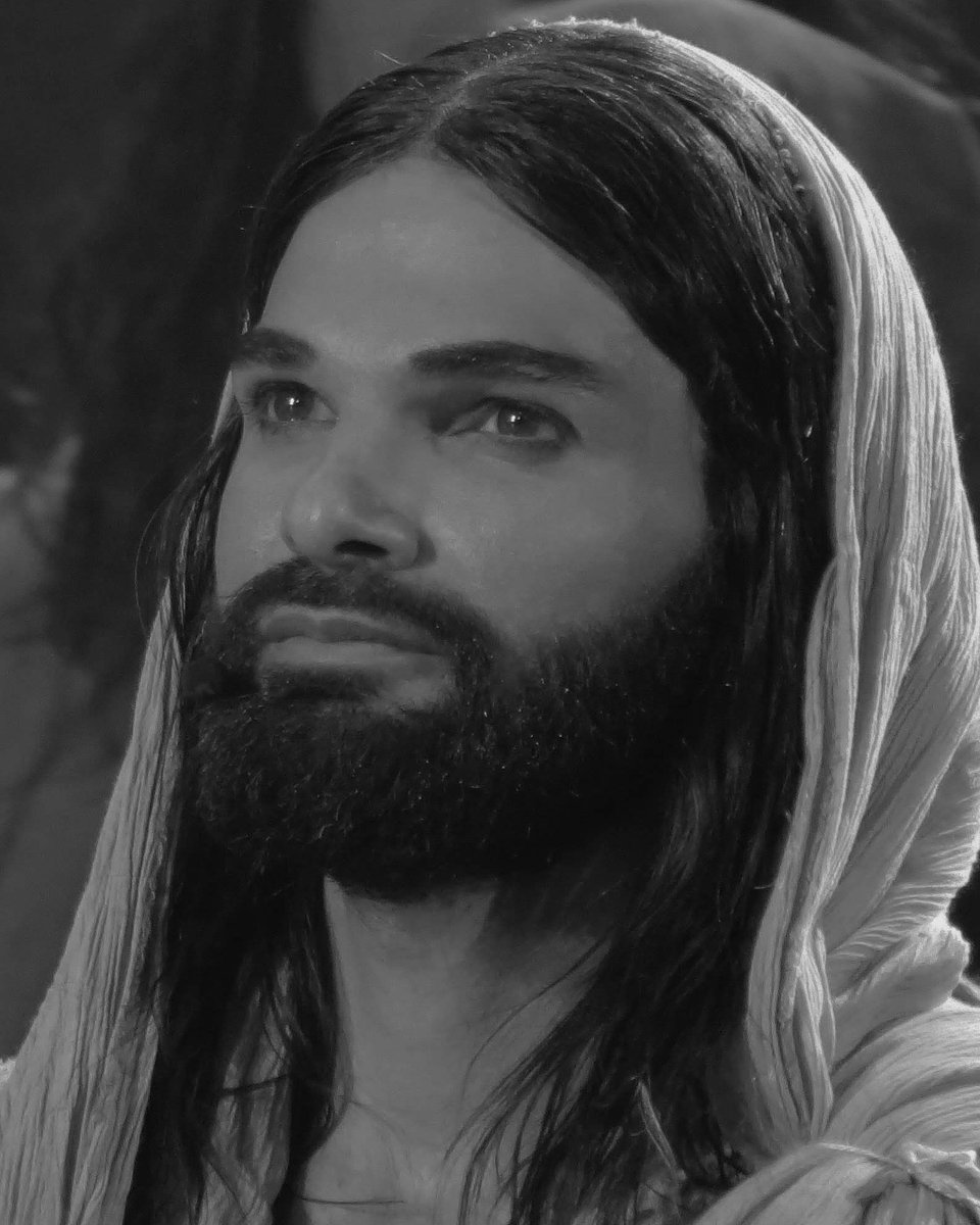 Massyholics's tweet photo. “There is something #beautiful and #magical in everything,
You just have to look at it with the #eyes of your #heart” ❤
@mike_massy 💗
#goodmorning #صباح_الخير #MikeMassy #مايك_ماسي #quoteoftheday #quote #jesus #jesuslespectacle #photoby #MassyHolicsFamily #fans #massyholics https://t.co/QTmjBEsddS