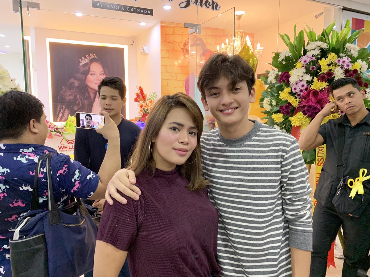 _djchacha's tweet photo. Congrats Mamshie @Estrada21Karla for the successful opening of your 11th branch of #QueenMotherSalon https://t.co/RI6W9lADOP
