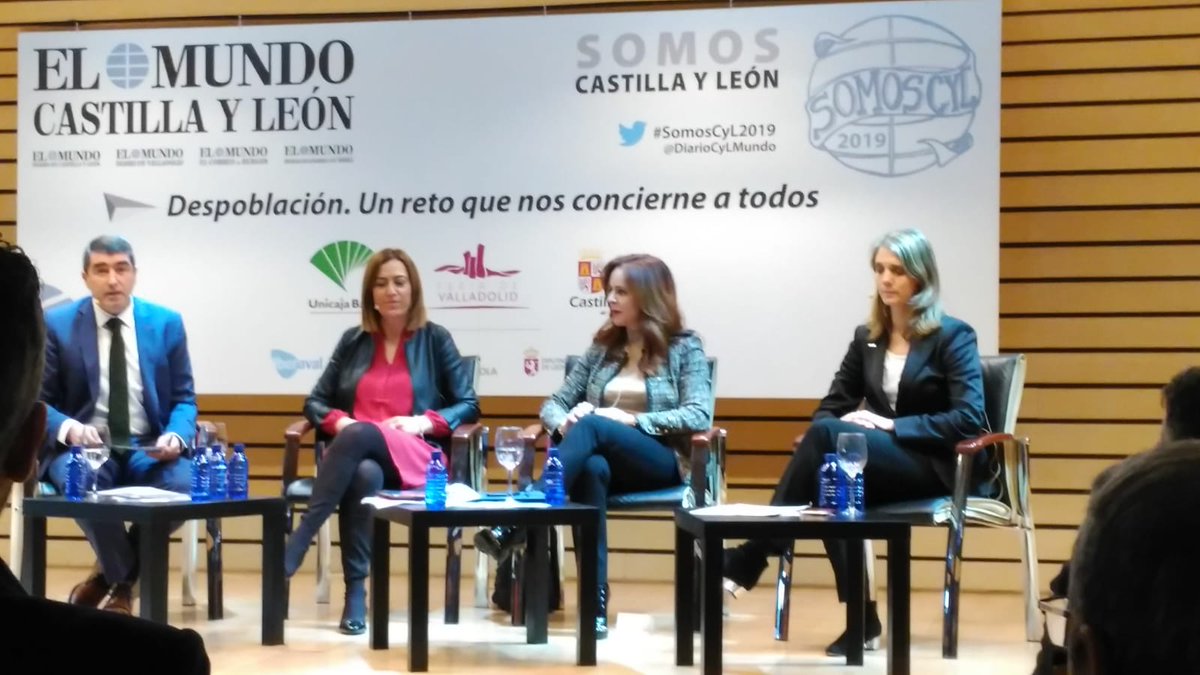 SM2Asesores's tweet photo. "Despoblación: un reto que nos concierne a todos"
La mujer en el mundo rural.
#SomosCyl2019 @DiarioCyLMundo @Cortes_CYL @cecale_cyl @DGCyL https://t.co/rJsv3INfnj