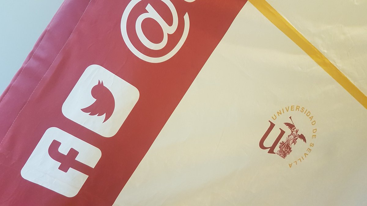 unisevilla's tweet photo. "Apostamos por los Servicios Generales de Investigación como el gran laboratorio de la US. En 3 años hemos captado más de 20 millones € para infraestructuras, añadido equipos de vanguardia e inaugurado el Centro Manuel Losada Villasante" #RectorUS https://t.co/pExmWFK5au