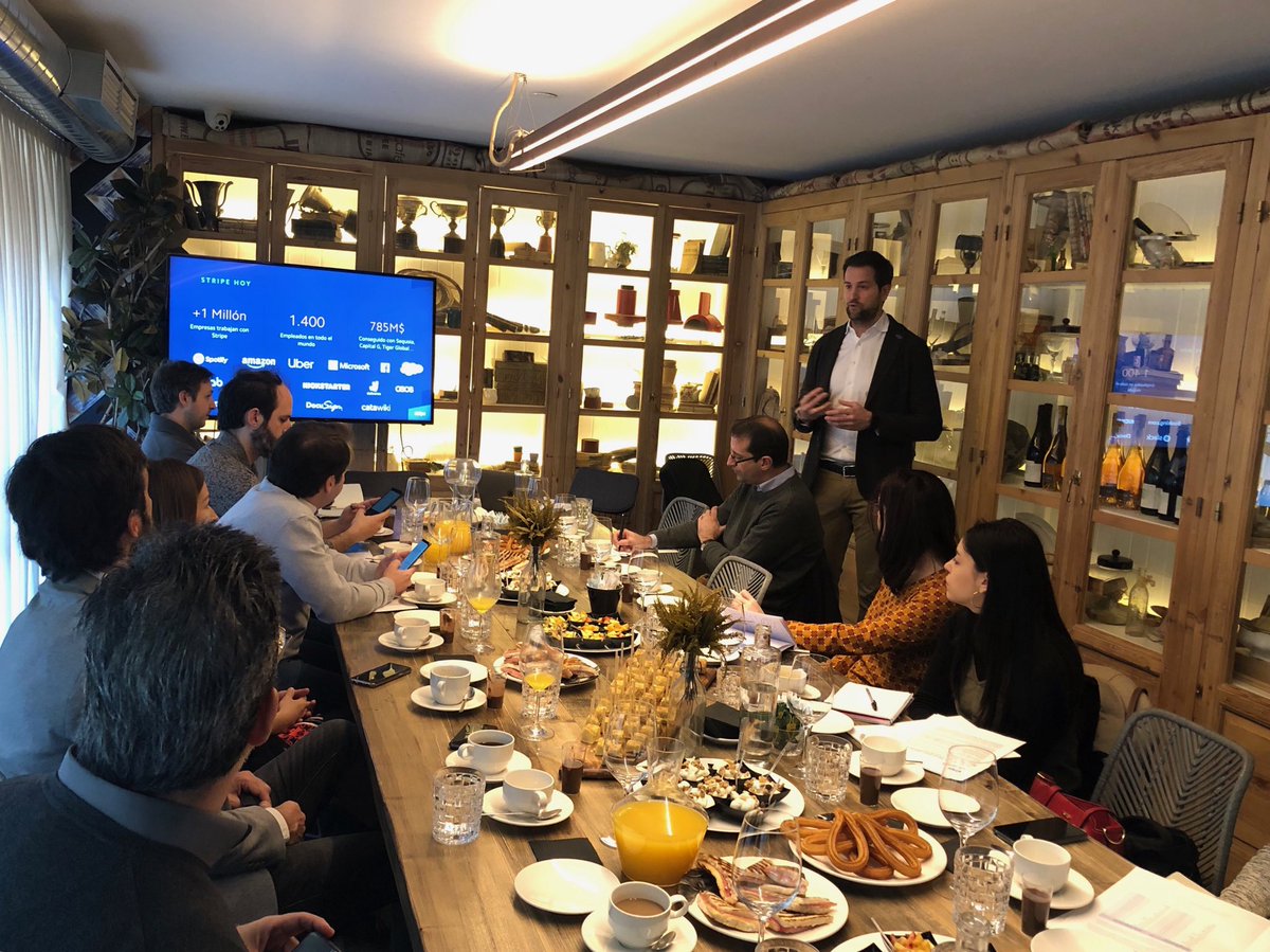 Hoy acompañamos a ⁦<a href="/StripeSpain/">Stripe España</a>⁩ en la presentación del estudio “Global Natives” sobre #internacionalización de empresas digitales: el 60% de compañías online accede a mercado global en su 1er año de funcionamiento c/⁦<a href="/BorjaSantos/">Borja Santos</a>⁩