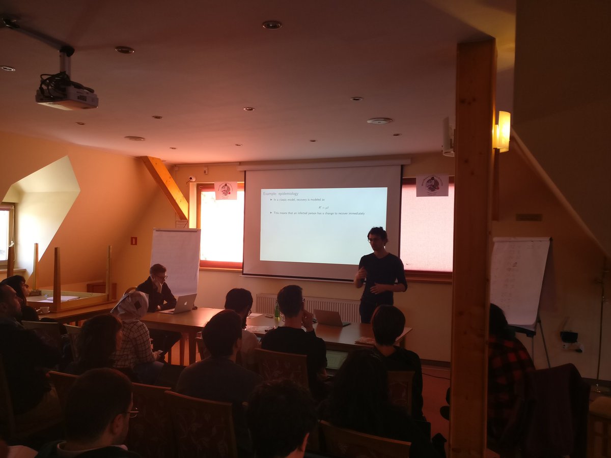 complex_warsaw's tweet image. Tutorial by Jan Rombouts on Delayed Differential Equations at #WWCS2019