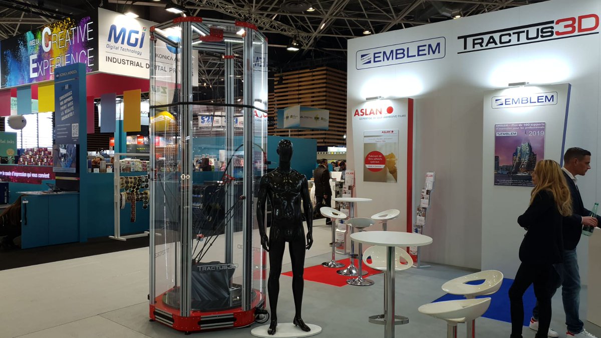 The T3000 large volume 3D printer is up and running at <a href="/Salon_CPrint/">Salon C!Print</a>. See you there! #3Dprinting #CPrint #Salon #CPrint19 #CPrint2019