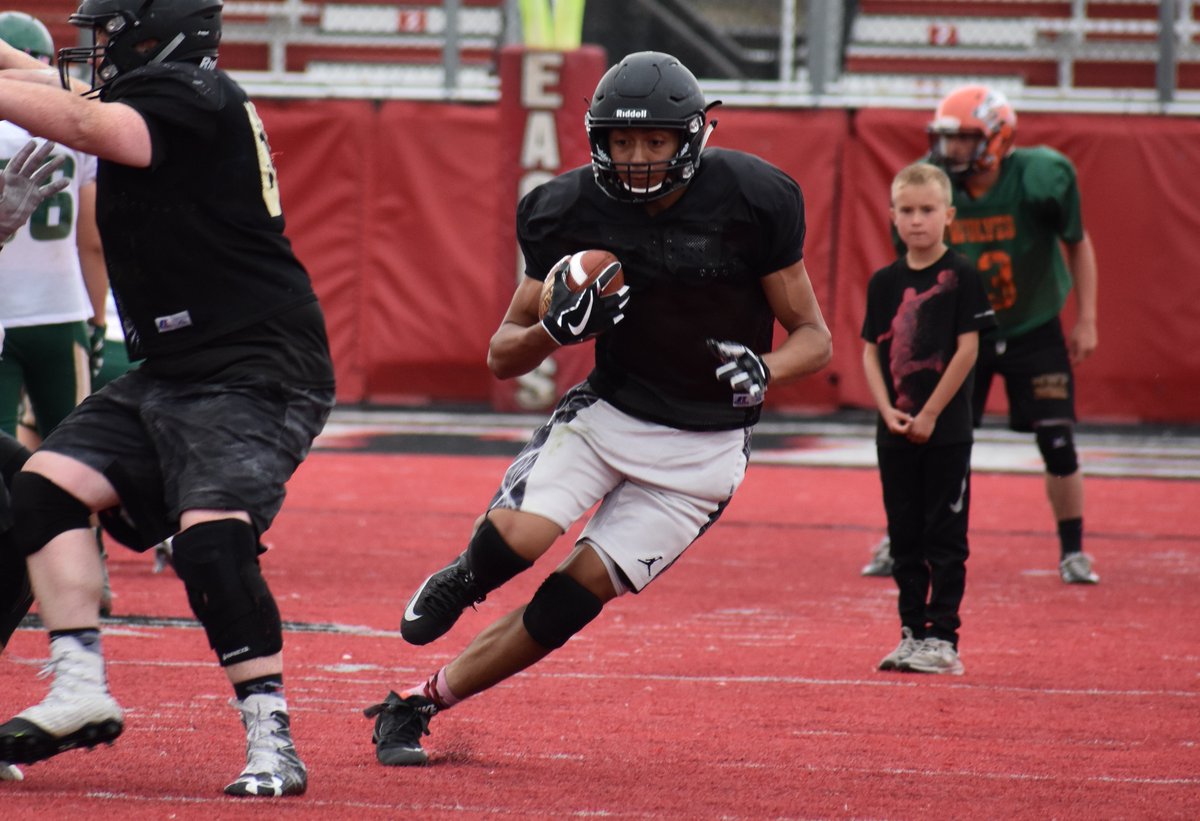 CascadiaPreps's tweet photo. Royal’s Farias To Be CWU Receiver - https://t.co/8Z9UCdGKFg https://t.co/S5pMpHQMQ0