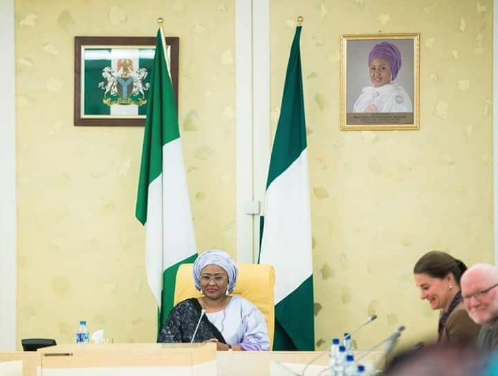 Mmadudili's tweet photo. Buhari Said, "I will not have office of the first lady"...... Maybe this is the kitchen of the first lady. #Hypocrites
#NextLevelFraud https://t.co/iEFCrZQO3w