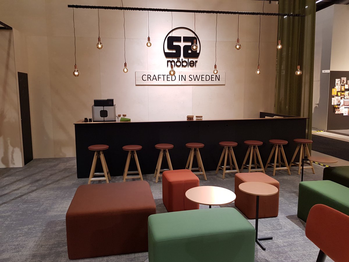 samobler's tweet photo. På möbelmässan i Stockholm, välkomna förbi! At the furniture fair in Stockholm, drop by.
#Stockholm #Design #office #inredning #viärtibro #kontorsmöbler #stofair #stockholmfurniturefair #möbelmässan https://t.co/Ow7Rs336DT
