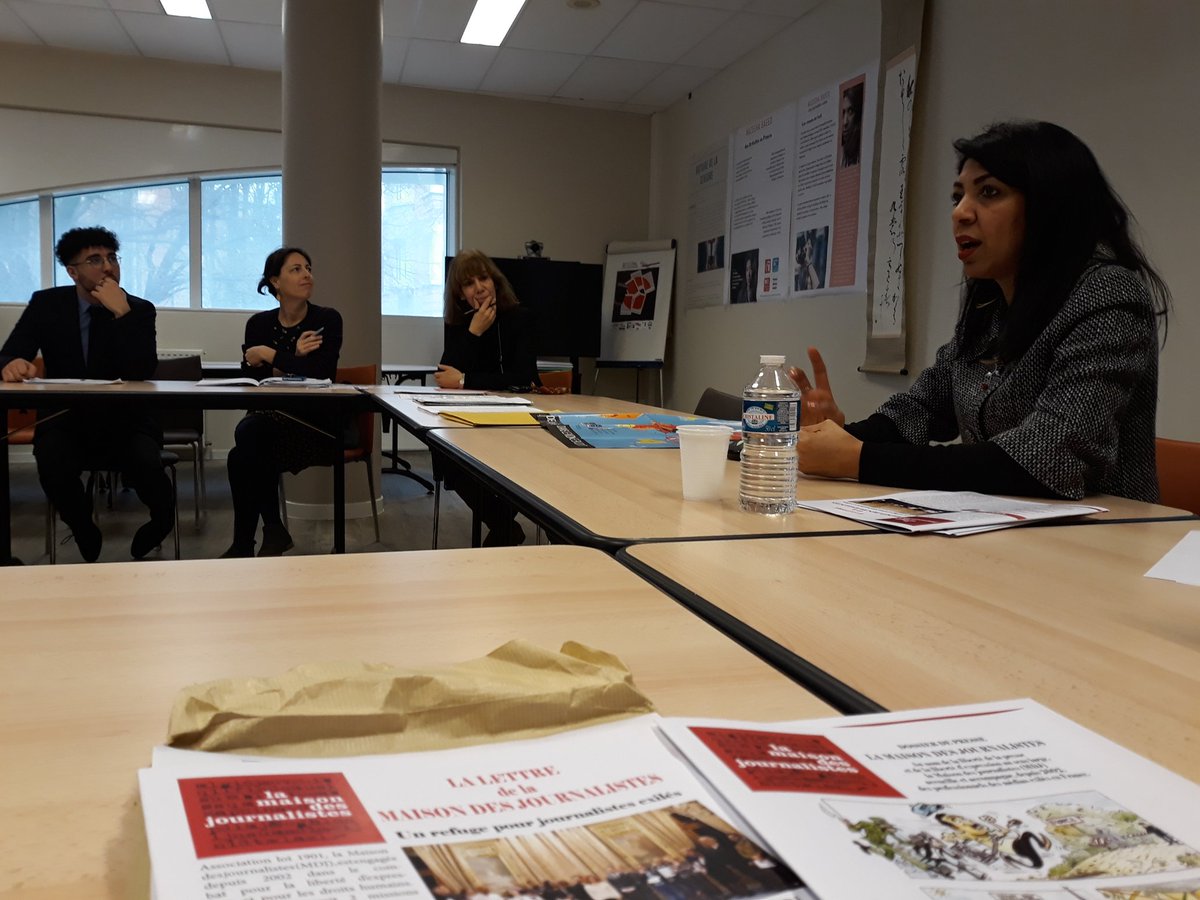 Rencontre #RenvoyeSpecial sur La #libertedelapresse au #Lycee Raspail de #Paris avec <a href="/nazihasaeed/">Nazeeha Saeed 🪬</a>, #journaliste du #Bahrein <a href="/MDJournalistes/">MDJ - Maison des journalistes</a> <a href="/ICORN_ORG/">International Cities of Refuge Network (ICORN)</a> <a href="/VilleDeParis_/">Paris</a> <a href="/Academie_Paris/">Académie de Paris</a> <a href="/LeCLEMI/">CLEMI</a> @LaSpme