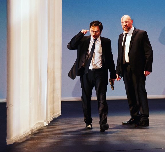 artedramaticoAL's tweet photo. ¡Fans de TARANTINO!, este viernes 8 de febrero a las 21:30h tenéis una cita con RESERVOIR DOGS en LA PERRERA , una puesta en escena inspirada en la ópera prima de este director genial. Descuento para alumnado de #EADCA y miembros de @fealta_almeria #reservoirdogs https://t.co/9aMLT7gY4T