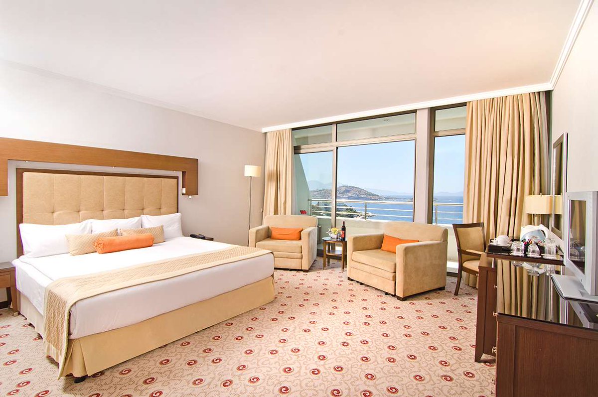 Executive Room 😍

📞+90 850 340 01 02
🌍 korumar.com.tr
WhatsApp: +90 532 057 41 13

#korumarhotel #deluxehotel #holiday #kusadası #turkey #korumar #vacation #fun #happy #family #turkey #korumar #enjoy #room #executiveroom