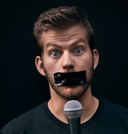 Qu’il soit sur scène, dans les médias ou dans les conventions d’entreprises, Thomas Wiesel humoriste #suisse ose tout. Échange sans tabou: « Je me demande parfois pourquoi les entreprises m’emploient…» Humour français vs humour suisse #eventprofs <a href="/wieselT/">Thomas Wiesel</a> bit.ly/2BtlIGr