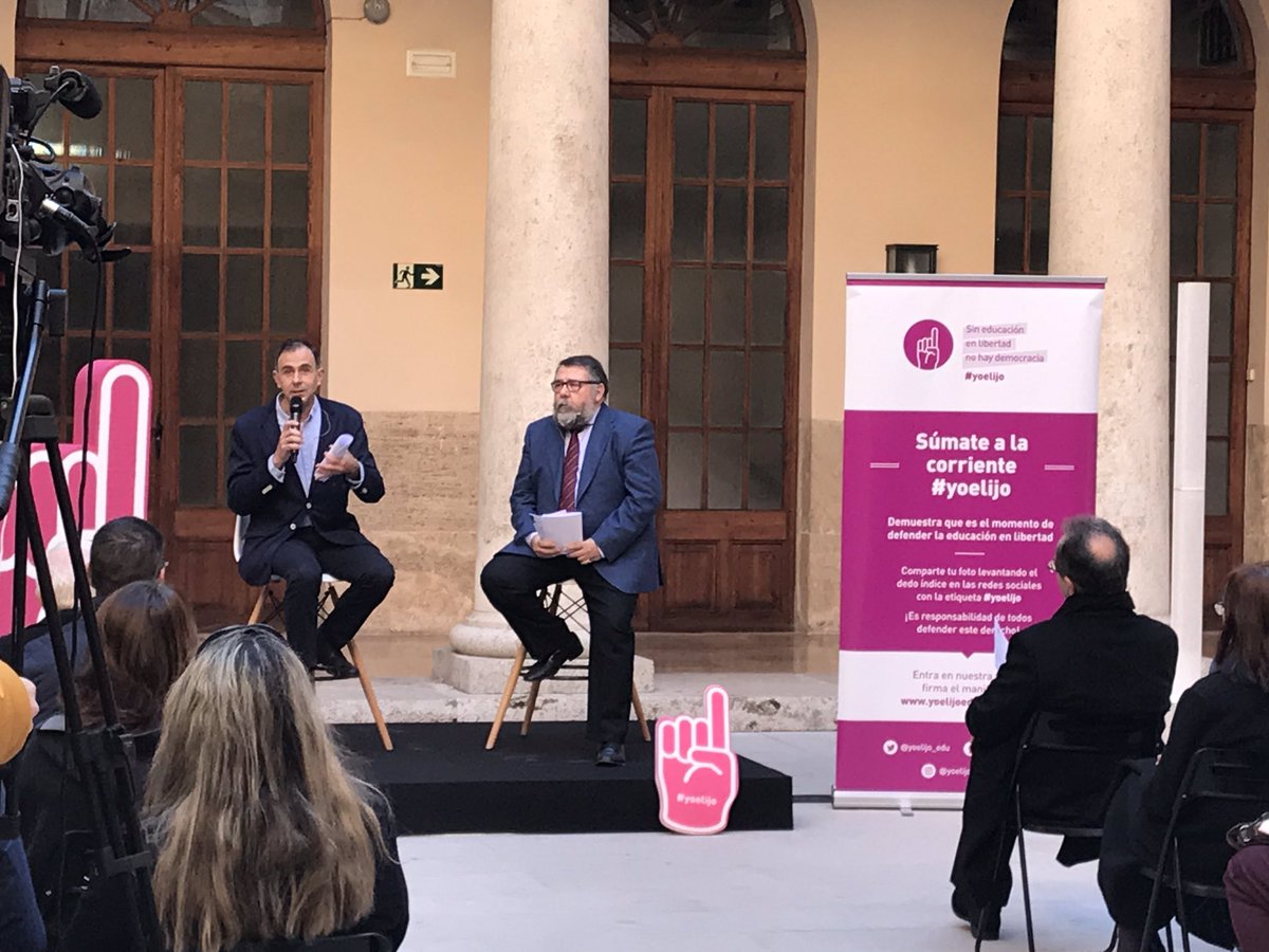 Presentación de la campaña #yoelijo. Por la libertad de los padres a elegir el colegio y la educación para sus hijos. <a href="/feceval_cece/">FECEVAL-CECE</a> <a href="/C_E_Marni/">Marni</a>
