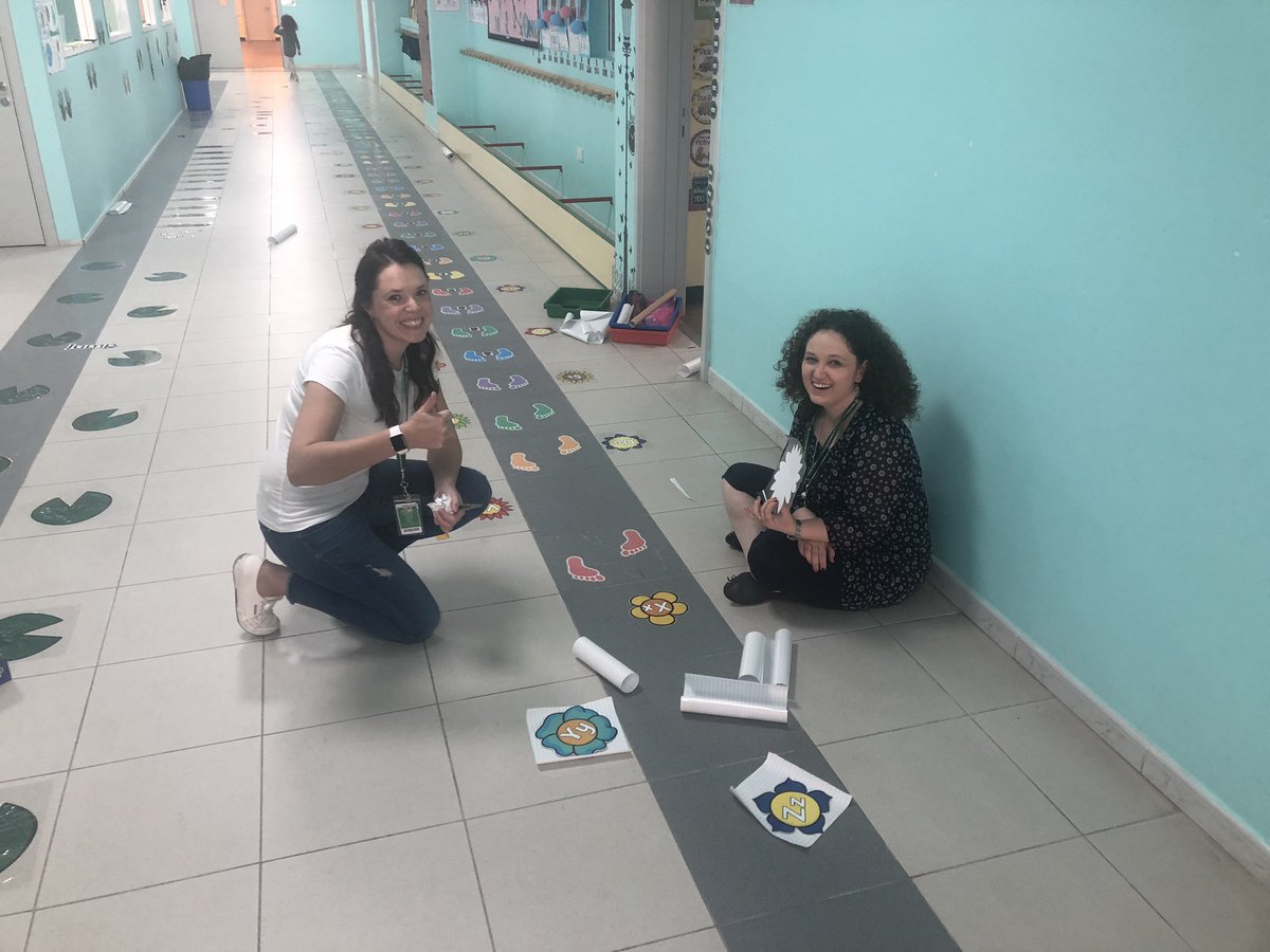 DIABarsha's tweet photo. What have our @DIAB_KG2 teachers been up to today...Transformation Tuesday...🤔#DIABcreativity #DIABteachersrock https://t.co/SGuiN7H2l6