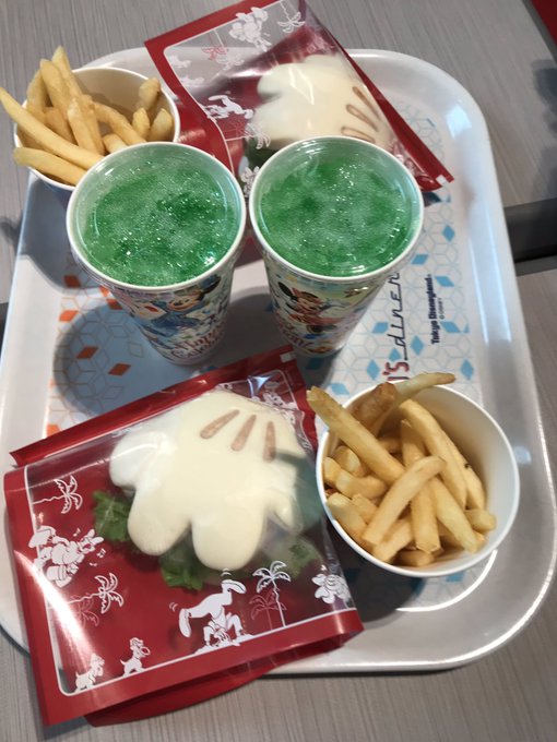 35周年のディズニーグッズ 次の売り切れはチキンパオ ストームライダーのトミカも 2月５日更新 自称 為になること