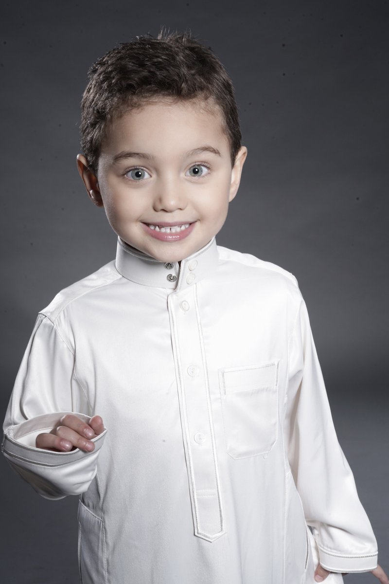 DAFFAH_France's tweet photo. #MardiConseil : le sourire est une aumône. Alors sourions ! 🥰 #Smile  #kids #joy #happy #goodvibesonly #daffah #qamis #saoudi https://t.co/VTeb9hh2aq