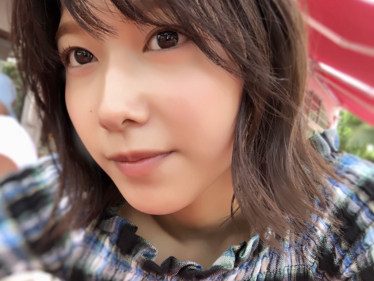 欅坂46渡邉理佐1st写真集4月10日発売【公式】 on Twitter: 近い近い近い近い近い（）！！！ 自撮りさ 3枚目 ...