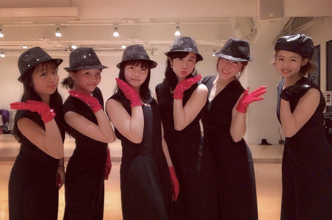 mkmk_46's tweet photo. 💃✨
2019/2/2(土) Zepp Nagoya
“NAGOYA fes”
学内オーディションにエントリーして、ありがたいことに選抜メンバーに選んでもらって参加させてもらった今回の作品。
選抜で選ばれた、ボーカリスト • モデル • ダンサーのコラボレーションnumberのステージに上がらせてもらいました。 https://t.co/gX4IdovwOY