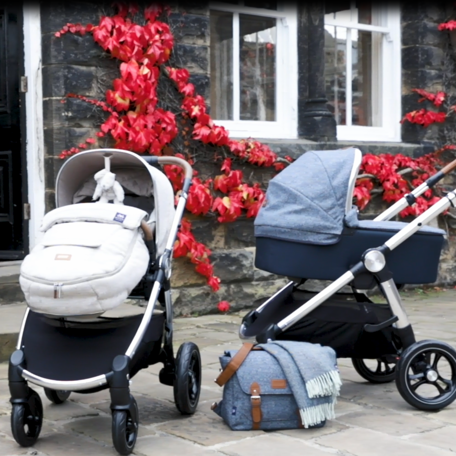 ocarro moon pram