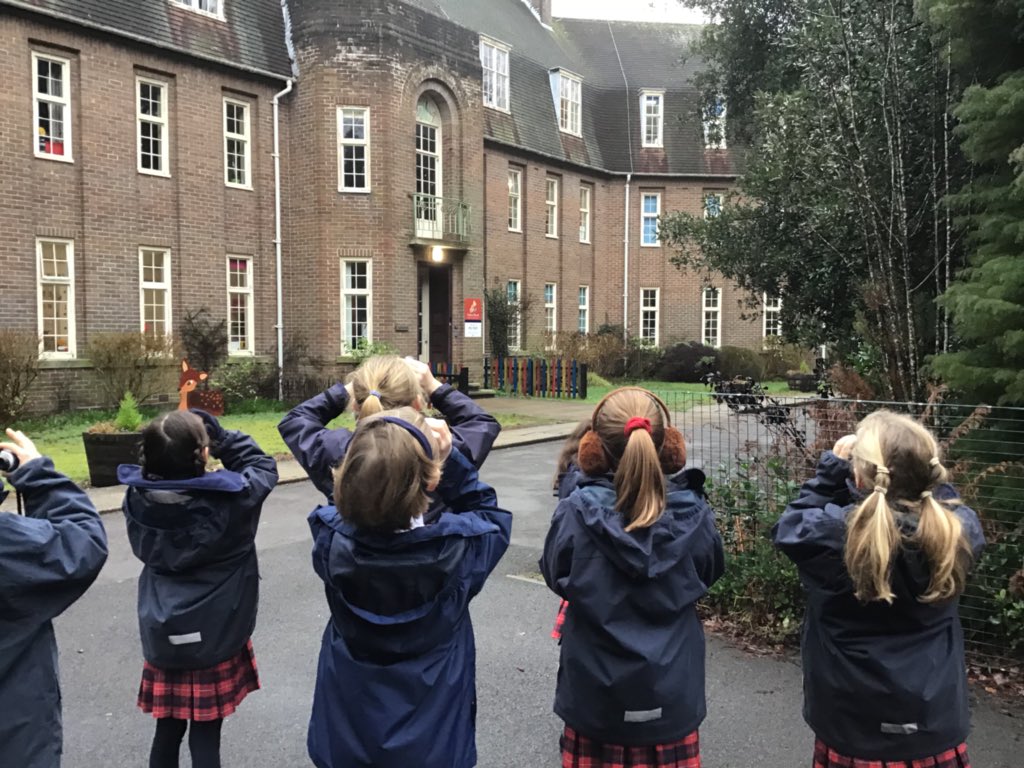 THSch_Junior's tweet photo. #THSchY4 enjoyed helping @RSPBArne @RSPB_Learning with a #BioBlitz this morning! They were looking for different types of wildlife in our wonderful grounds! #THJunior https://t.co/Bj7Vj19xo4
