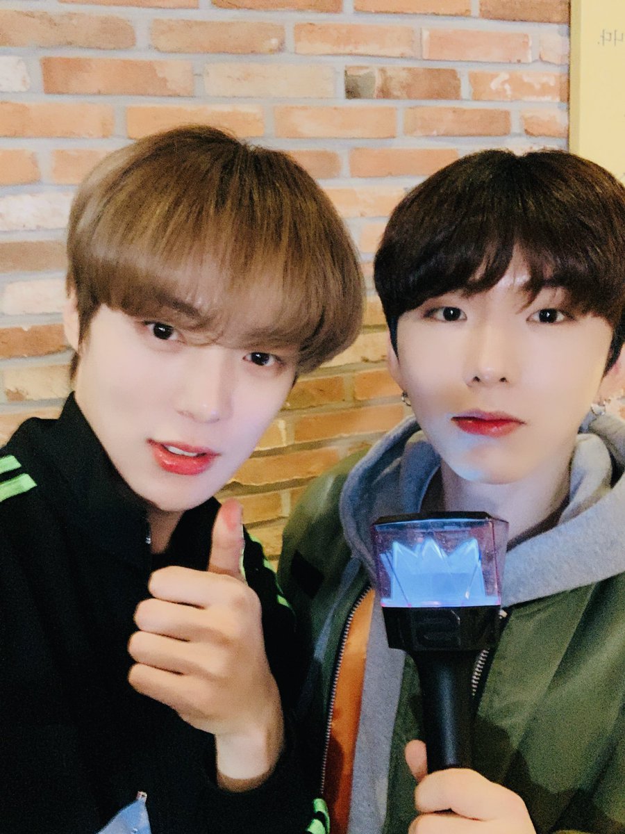 OfficialMONSTAX's tweet photo. [#MONSTA_X]
190205 #몬스타엑스 
MBC 2019 설특집
#아이돌스타선수권대회 DAY1 
🎳🏹⚽️

190206 5:45PM 
내일도 #설날⁠ ⁠ 특집 #아육대 함께해요🙂 https://t.co/J6RrNny3x9