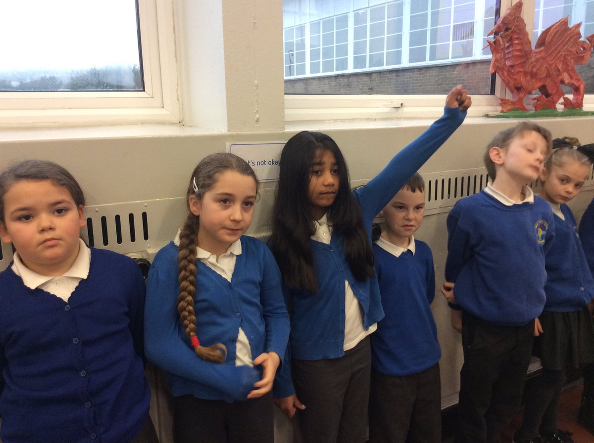 GaerPrimary's tweet image. Thank you #o2guru for helping us think about e-safety and thinking of how to keep ourselves safe  when using the internet #GPSClass11 #GPSSID