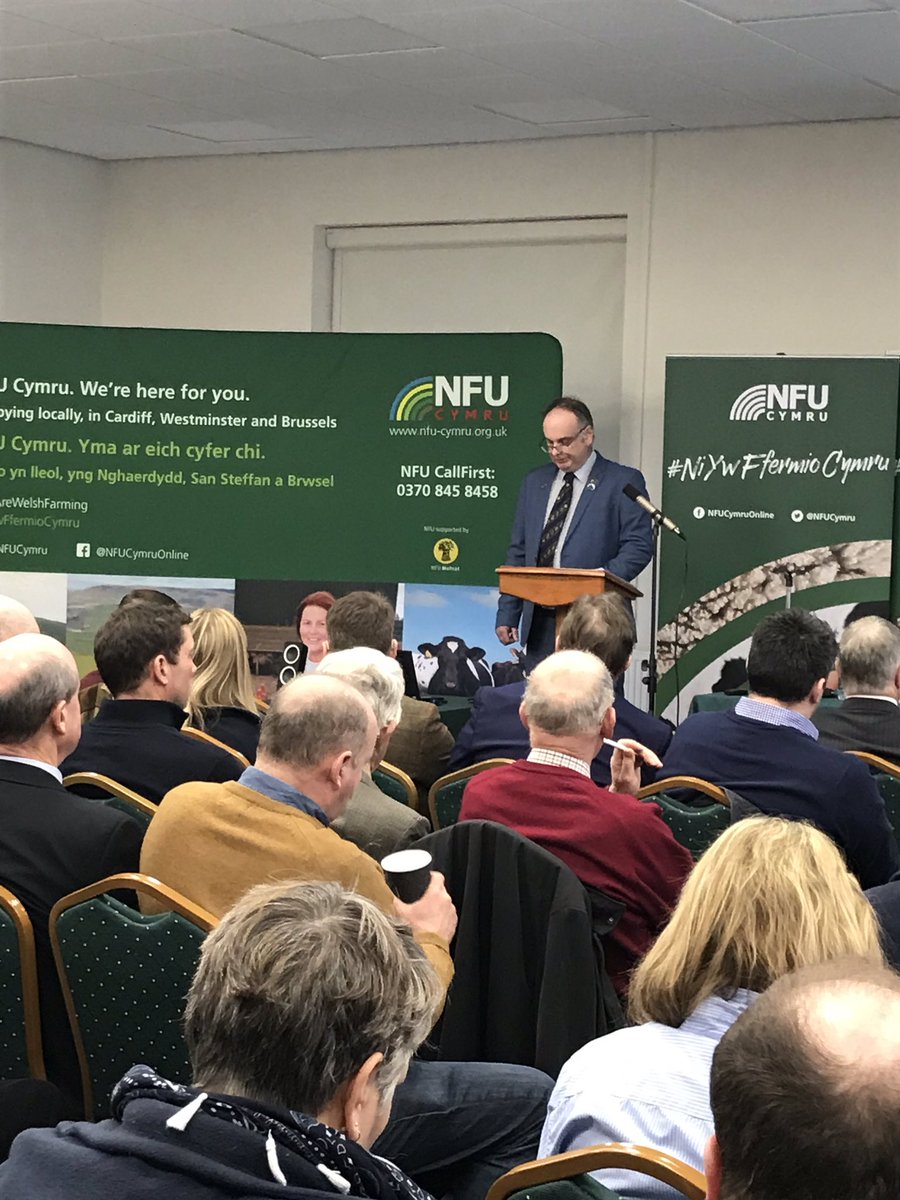 A great turnout here at @NFUCymru The Welsh Red Meat Sector In A Global Marketplace. Wyn Evans, livestock board chair starts off the summit by stating that a no-deal situation with the EU is not acceptable for agriculture or Wales. #WeAreWelshFarming #NiYwFfermioCymru