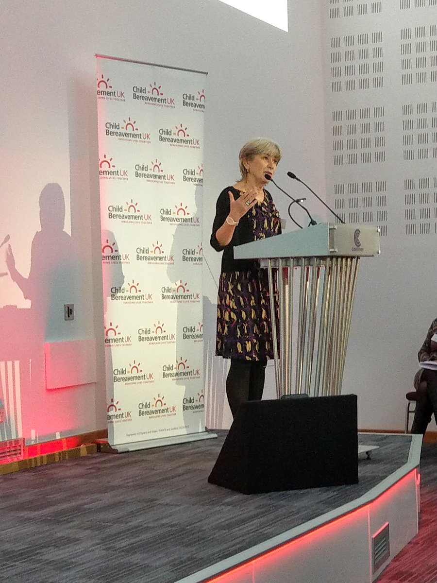 "Really relating to parents takes courage, humility and compassion" - @JocelynCornwell <a href="/PointofCareFdn/">The Point of Care Foundation</a> #CbukConf