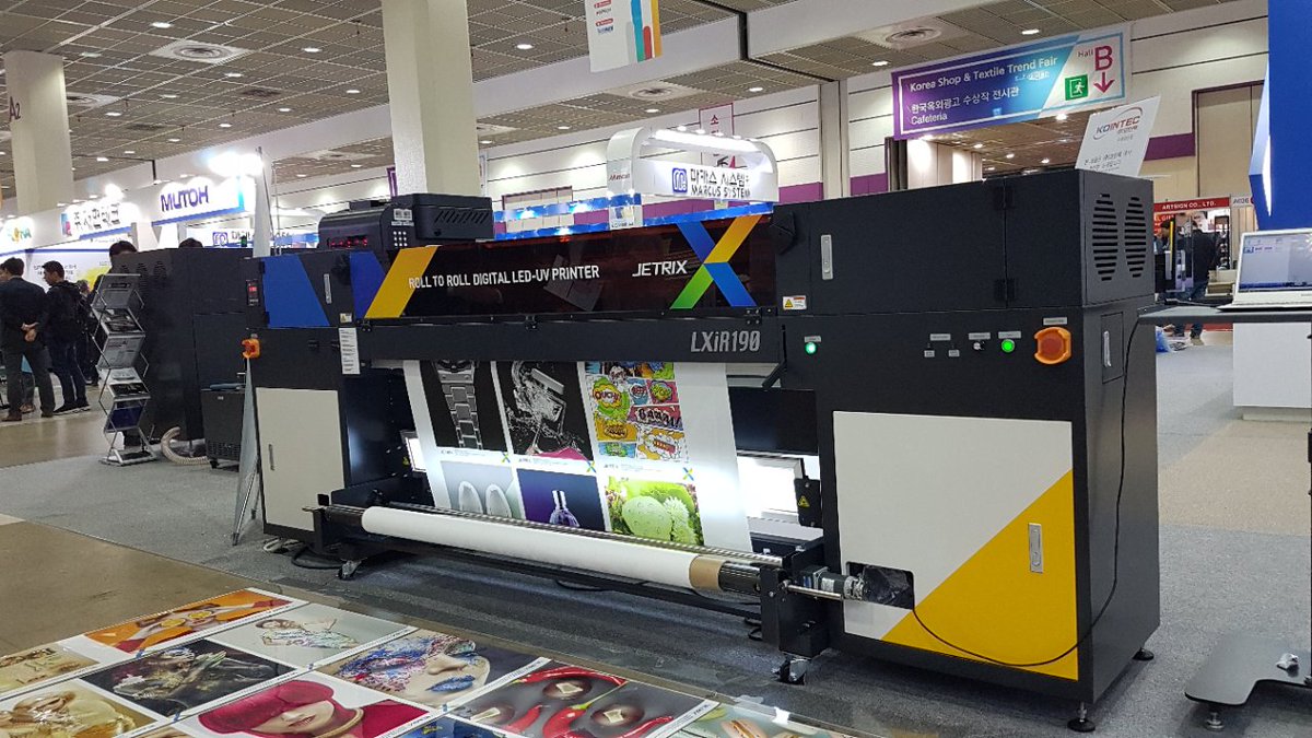 JetrixUK's tweet image. 2019 has really kicked off now and InkTec are celebrating with not one but three new #JETRIX printers #LED #UV #rolltorollprinters #flatbedprinters
ow.ly/TA3C50kh56x