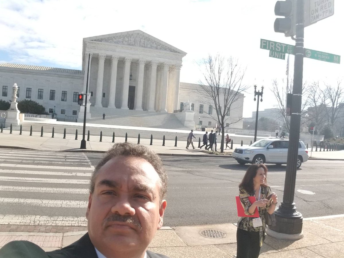 RobertoDNavarro's tweet photo. Heading to Capitol Hill to meet our state's representatives and Senators in Congress to advocate for domestic and international poverty programming, immigrants and refugees. #CRS, #CSMG19 https://t.co/YpoW5Ez2nh