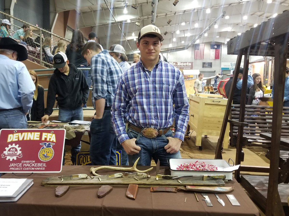 San Angelo Stockshow &amp; Rodeo ..  Jayce placed 2nd in his class with his knives. 💕💕