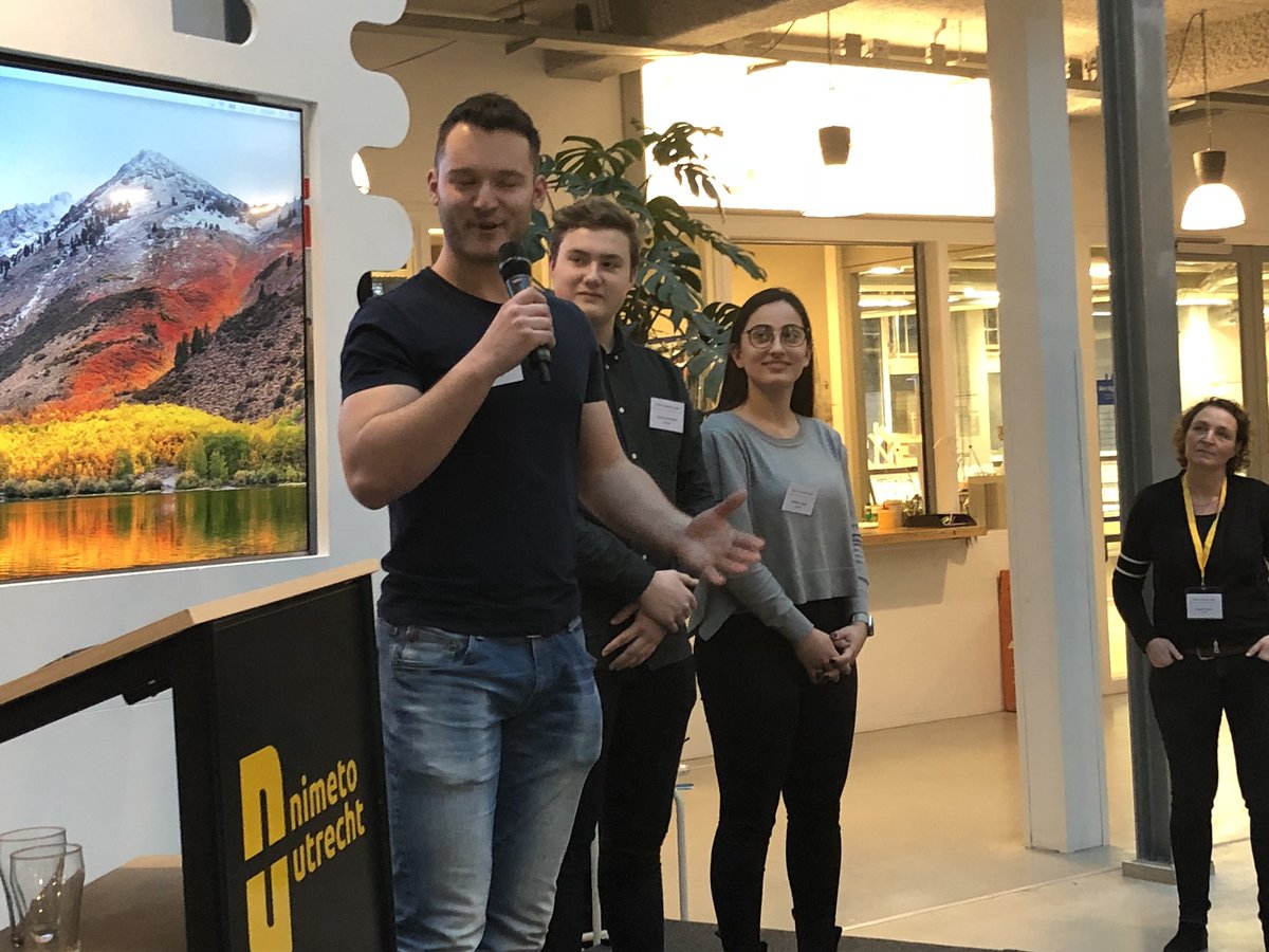 KlaasVerschuure's tweet photo. De #Utrechtse MBO ambassadeurs Koen, @TD_Vermeulen en Neslihan  vertellen hoe #trots zij zijn op het #MBO! #MBO030 #mboActieplan https://t.co/uhNqwngWq2