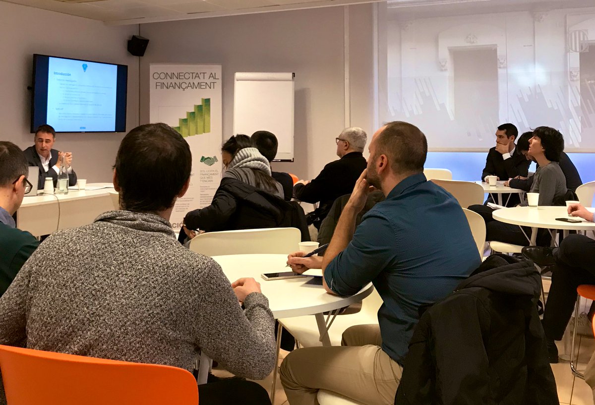 oriolsans's tweet photo. L’inversor respon amb l’@AbelConill de Victoria Venture Capital amb focalització a les startups fruit de la transferència de tecnologia d’universitats o centres de recerca a @accio_cat https://t.co/hX3RjTqGyd