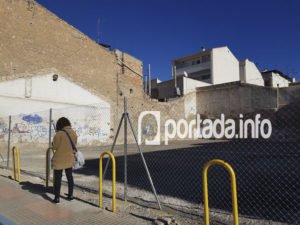 Villena se queda con 30 plazas de aparcamiento menos - 

El Partido Popular ha denunciado que desde esta semana Villena cuenta con 30 plazas de aparcamiento menos, tras la clausura del...- premsavalenciana.es/villena-se-que…