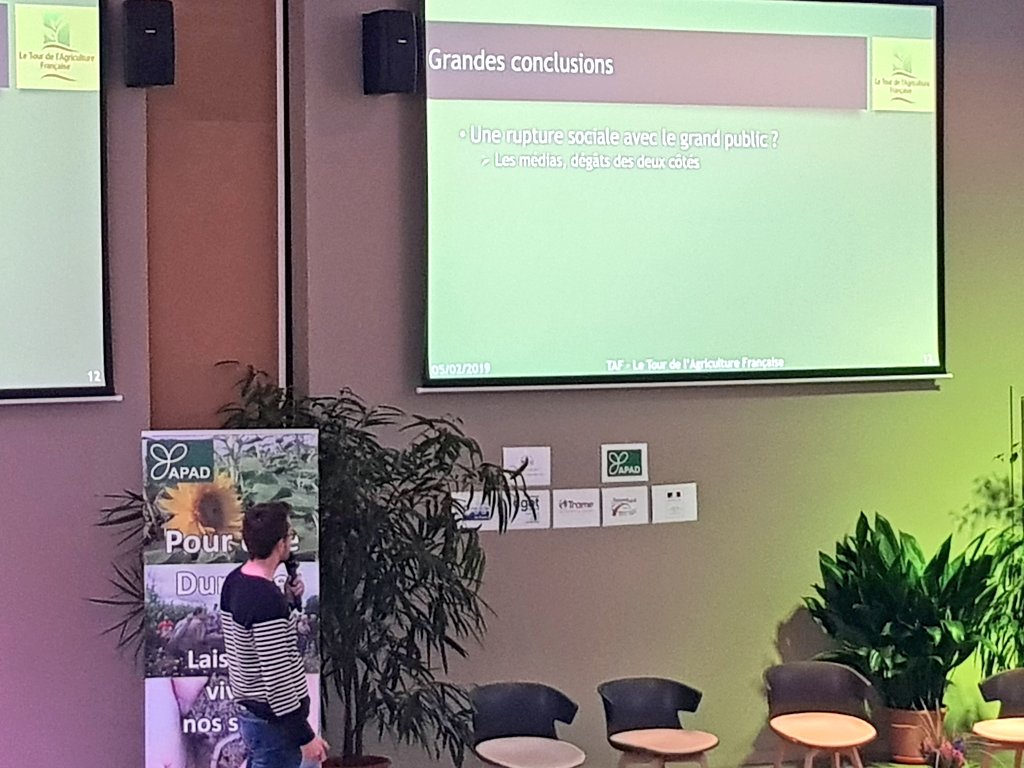 apad_contact's tweet photo. "Non le grand public est derrière vous, derrière les agriculteurs" @AlexisPlsn qui à fait le tour de France de l'Agriculture (#Taf) avec la  rencontre d'agriculteurs en #ACS

#ACS 
#AgricultureDeConservationDesSols https://t.co/zQUqKVgkV7