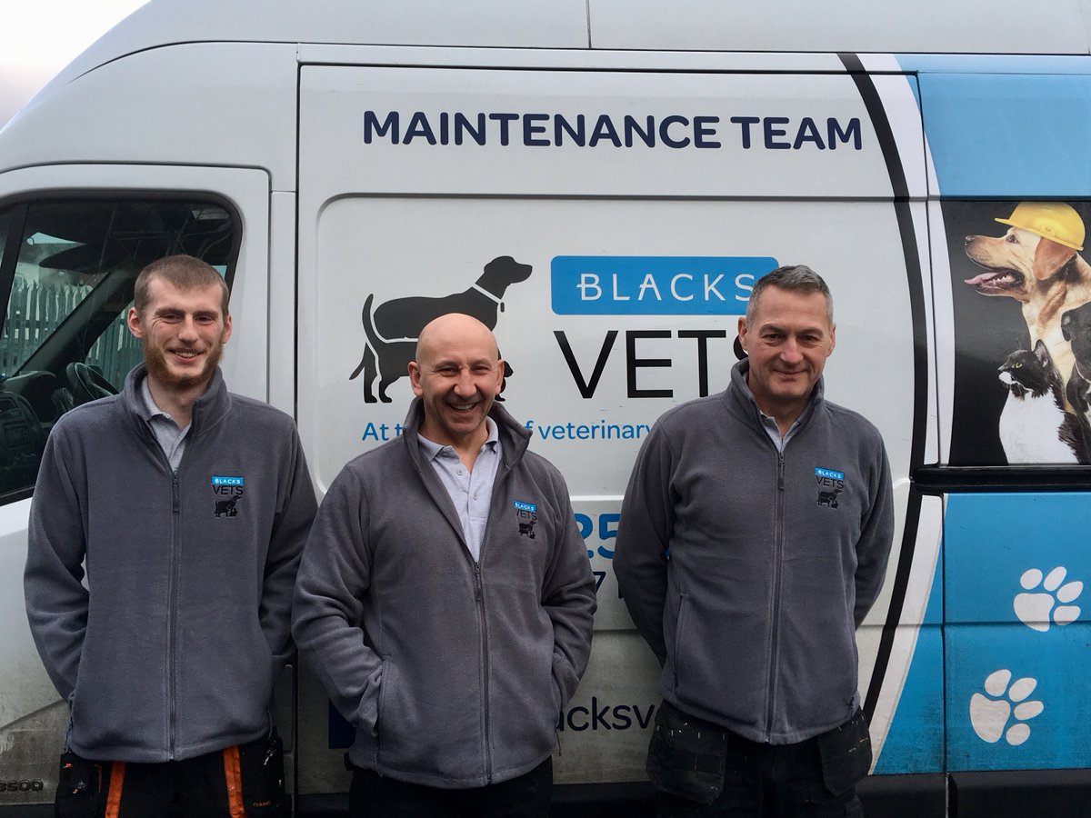 thinkcreatives's tweet image. The Maintenance Team @BlacksVets looking smart in their new #branded #fleeces! A great solution for this kind of weather when a jacket is tricky to work in but you still need to stay #warm.