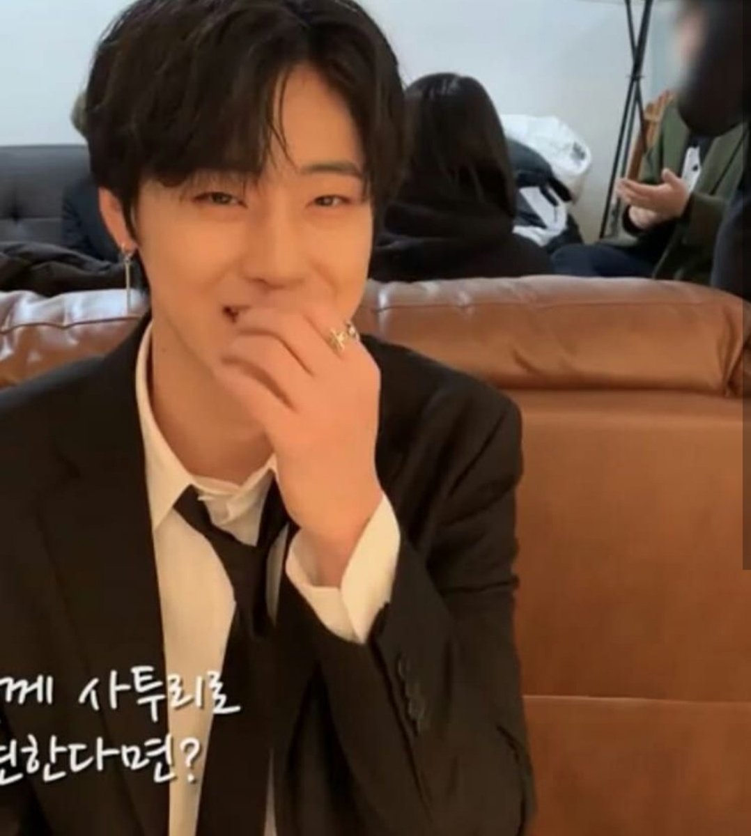 nana_Jae00's tweet photo. ◾️◾️◾️
#유용하 #언더나인틴 #YOYONGHA #UNDERNINETEEN #UNDER19 https://t.co/B8lX1AETyg