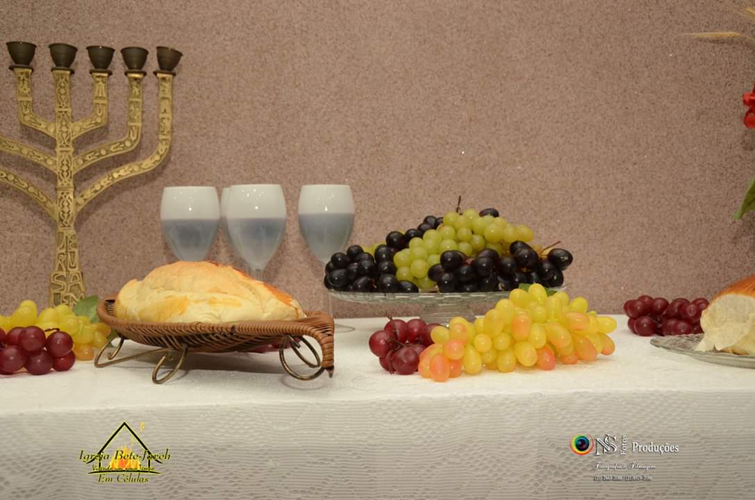 RJaveh's tweet photo. Culto de Ceia !!!
Palavra : O CAMINHO DO ESCOLHIDO NÃO É FÁCIL, MAS É PERFEITO !!!
1º SAMUEL 1: 27-28.
Deus tem uma cadeira de Excelência preparada  para você onde ele trabalha te moldando, te aperfeicoando https://t.co/5WcgqSrO0Q