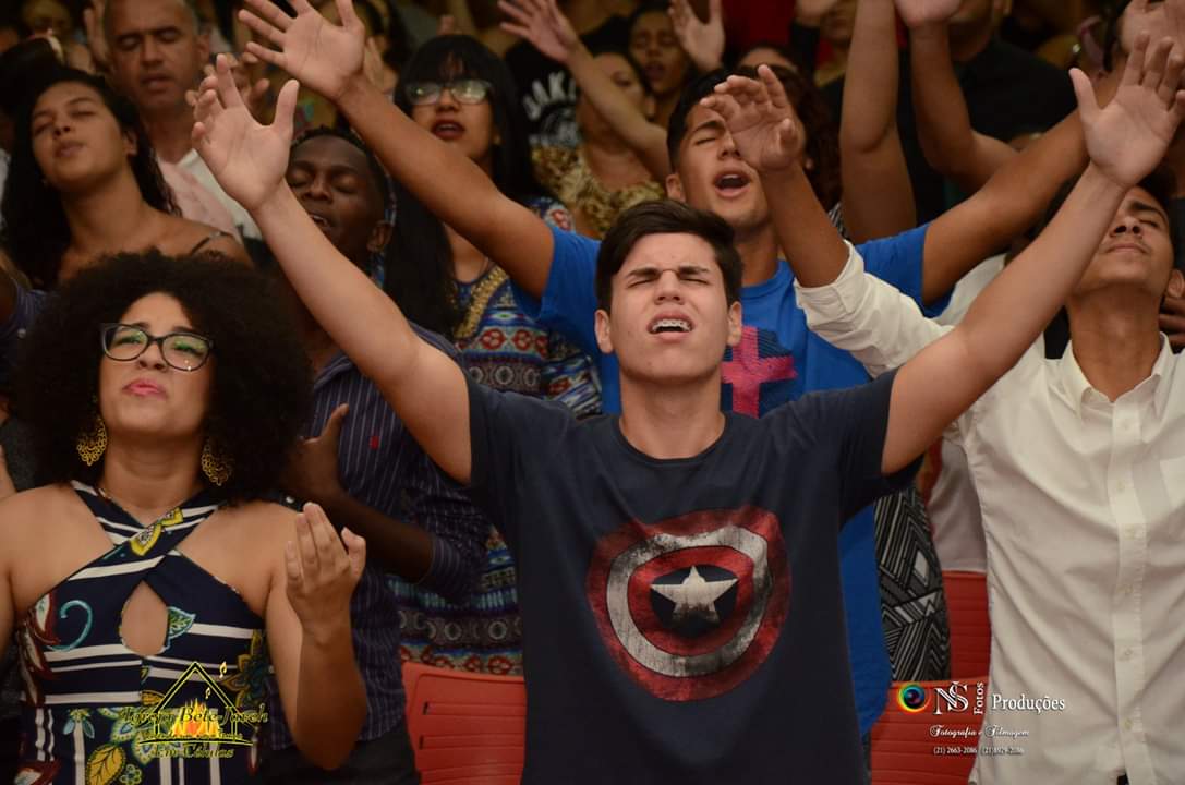 RJaveh's tweet photo. Culto de Ceia !!!
Palavra : O CAMINHO DO ESCOLHIDO NÃO É FÁCIL, MAS É PERFEITO !!!
1º SAMUEL 1: 27-28.
Deus tem uma cadeira de Excelência preparada  para você onde ele trabalha te moldando, te aperfeicoando https://t.co/5WcgqSrO0Q