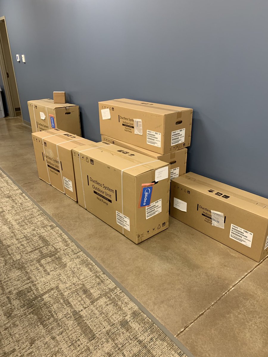 VictorDist's tweet photo. Special thanks to Carrier Midea North America for the support in building our ductfree classroom. Getting the next generation of technicians ready for inverter product. https://t.co/OMGdkVZGoa