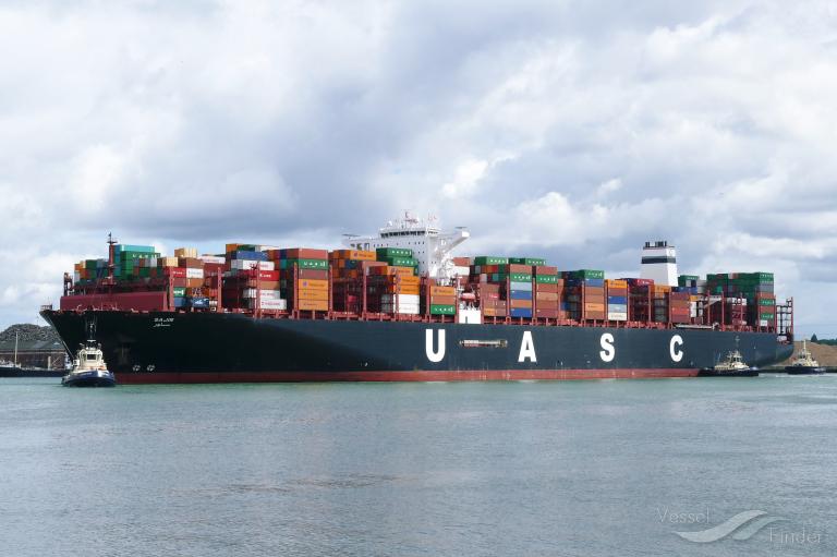 VesselFinder's tweet photo. Hapag-Lloyd first in world to convert large container ship to LNG
https://t.co/riSKjQ6d6t #HapagLloyd #LNG #Sajir #containership #LSFO #retrofitting #HudongHONDHOAShipbuilding #HuarunDadongDockyard https://t.co/U5Bv2wgXqw
