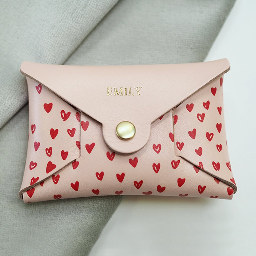 CreateGiftLove's tweet image. Palentine’s, Galentine’s, or Valentine’s, treat that special someone next week to a sweet gift. We love our heart print Coin Purses 💞😘 bit.ly/2Tx0zlD  #valentinesday