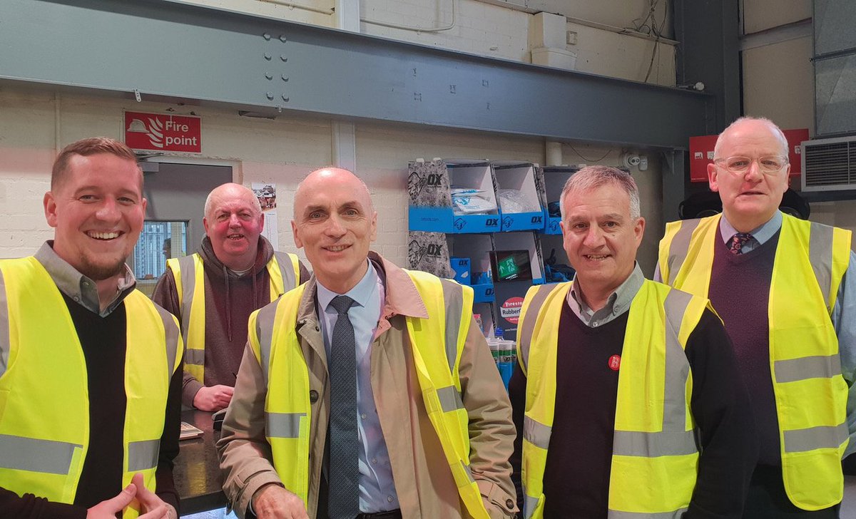 Williamson praises expansion of Derby builders’ merchant
buildersmerchantsnews.co.uk/news/fullstory… <a href="/bmf_merchants/">BMF</a> <a href="/Brownsbm/">Browns</a>