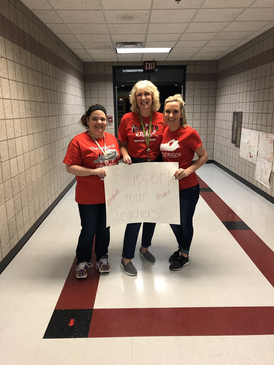 abbylynnee's tweet photo. #RedForEd #WalkIn https://t.co/VTZj9JMomA