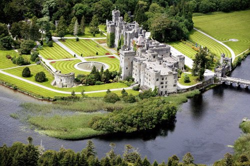Frommers's tweet image. Play aristocrat in #Ireland's 8 most historic #castle hotels: bit.ly/1MHvMJr #wheretostay