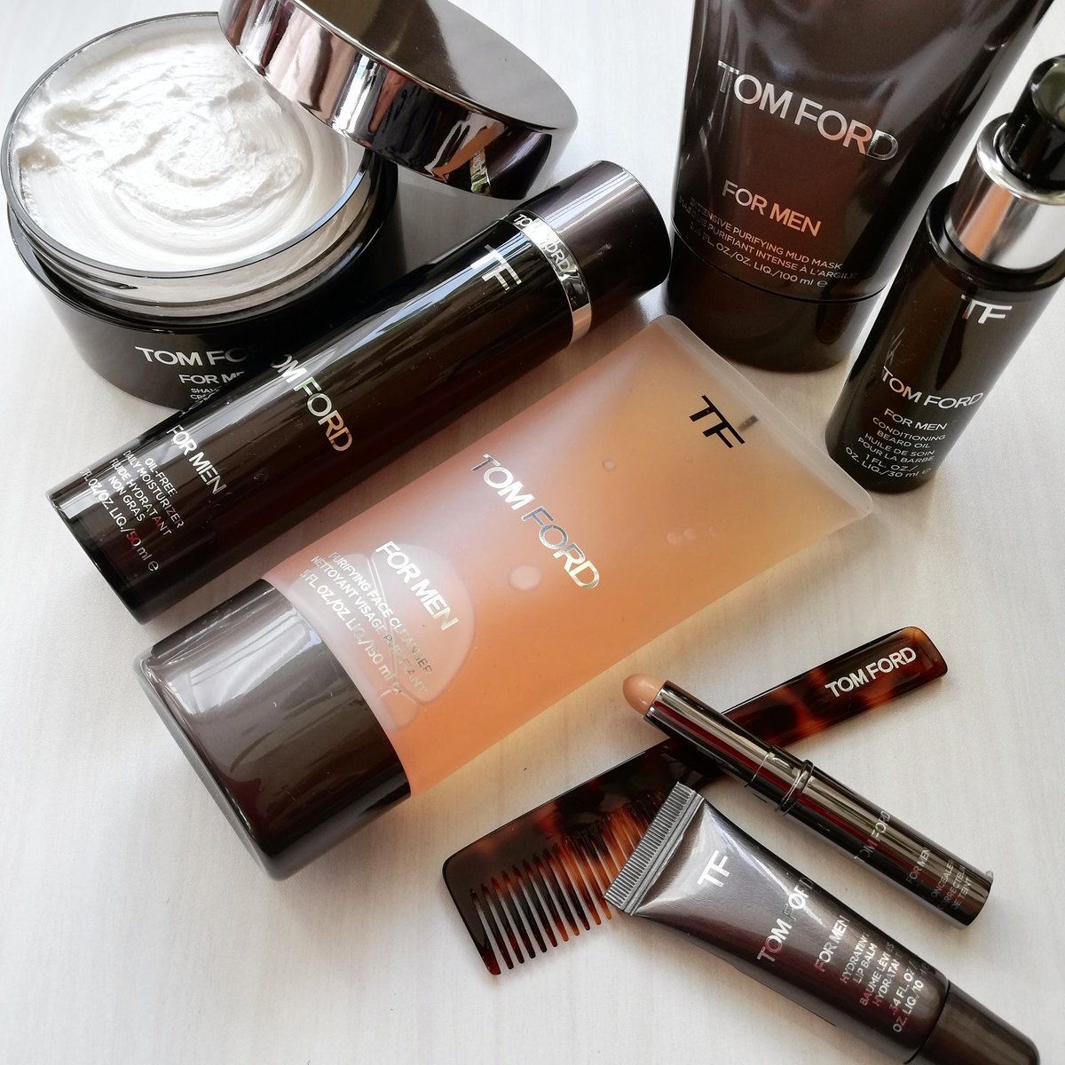 加藤智一 Tomoichi Auf Twitter Breakingnews 速報 プレミアムなメンズビューティライン トムフォードフォーメン の日本発売が決定 伊勢丹新宿店メンズ館より 3 15から発売スタート スキンケアはもちろん コンシーラーや小顔効果が期待できるブロンジング