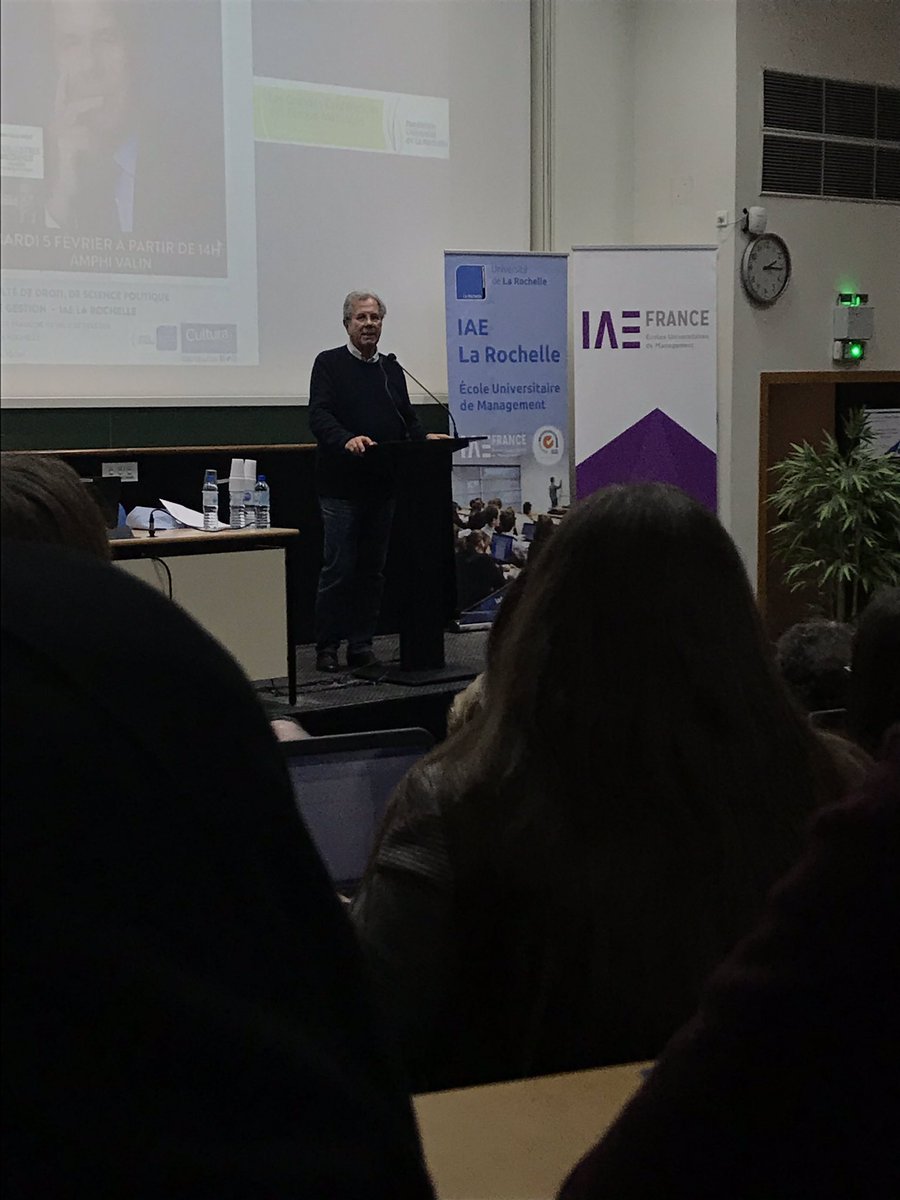 HallieLyse's tweet photo. Jean-Louis Debré, « LA RES PUBLICA EN 2019 » #conférence @IAELaRochelle https://t.co/Y5j5NAPlWA