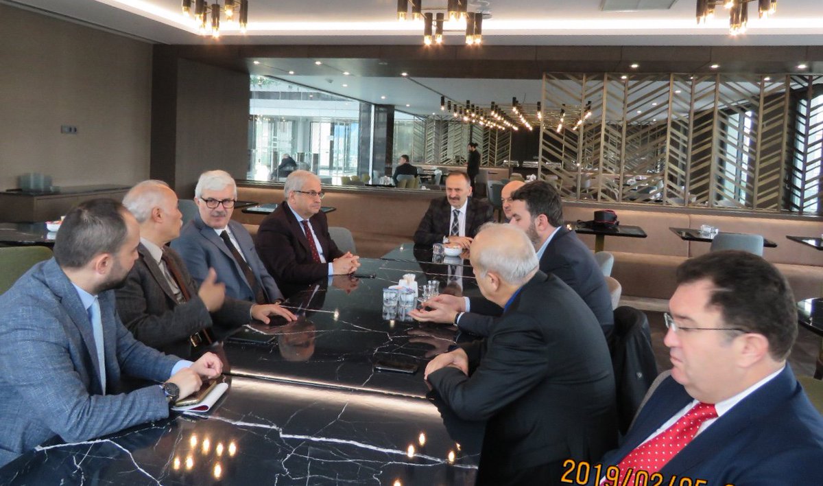 Müsiad’ın eğitim sektörü komisyonu organizesi ile eğitim STKları ve bir kısım sektör temsilcileri ile bir araya geldik. Eğitime dair güncel konuları çözüm teklifleri ile beraber istişare ettik. Bu önemli program için Müsiad yetkililerine teşekkür ederiz.