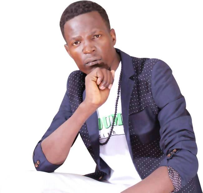 Blessingmuziki's tweet photo. https://t.co/EfImL3gpGJ  whatch out my video song #nikujue on #YouTubeMusic #blessing_musiq #blessingmusiq @JalangoMwenyewe @djruffkenya @DJSADIC @DjTiesqa @Milele_FM @millardayo @MrTKenya @Truthfmkenya @kubambaradio @MozDJ https://t.co/Eo32Z2X3iE