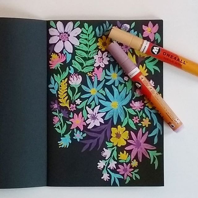 The joy of sooo many bright colors! #floral #floralprint #surfacedesign #markers #guavaprintstudio #springsummer #swimwear #molotow #brightcolors #acrylicmarkers #sketchbook #flowers #summerprints #surfwear #patternbank bit.ly/2UIWGtX