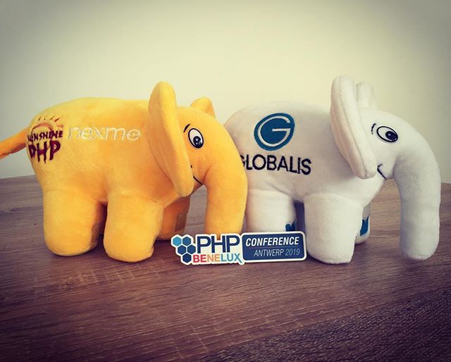 echoglobalis's tweet image. New friend 😃 ! #php #nexmo #sunshinephp #phpbenelux #elephpant #phpfamily zpr.io/gZRg3